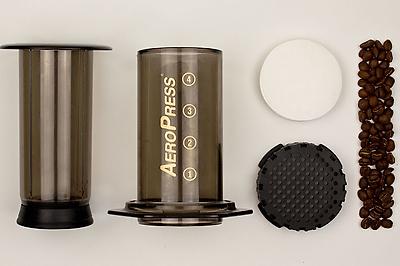 Aeropress brewing outlet method